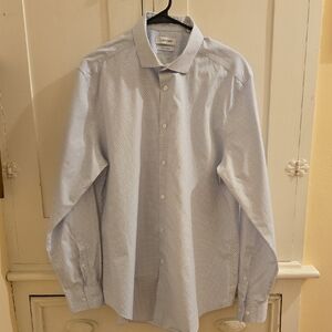 Calvin Klein lighr blue and white dotted mens l/s dress shirt Sz 17 (34/35) Slim
